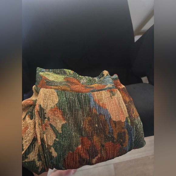 Floral Multicolor Metallic Pants - Picture 6 of 8